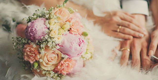 Symbolic Meaning of Roses: A Complete Guide – Persa Flores